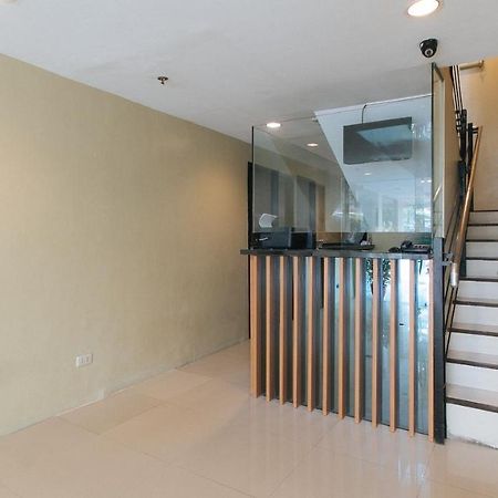 Urbanview At San Antonio'S Place Sampaloc Манила Экстерьер фото